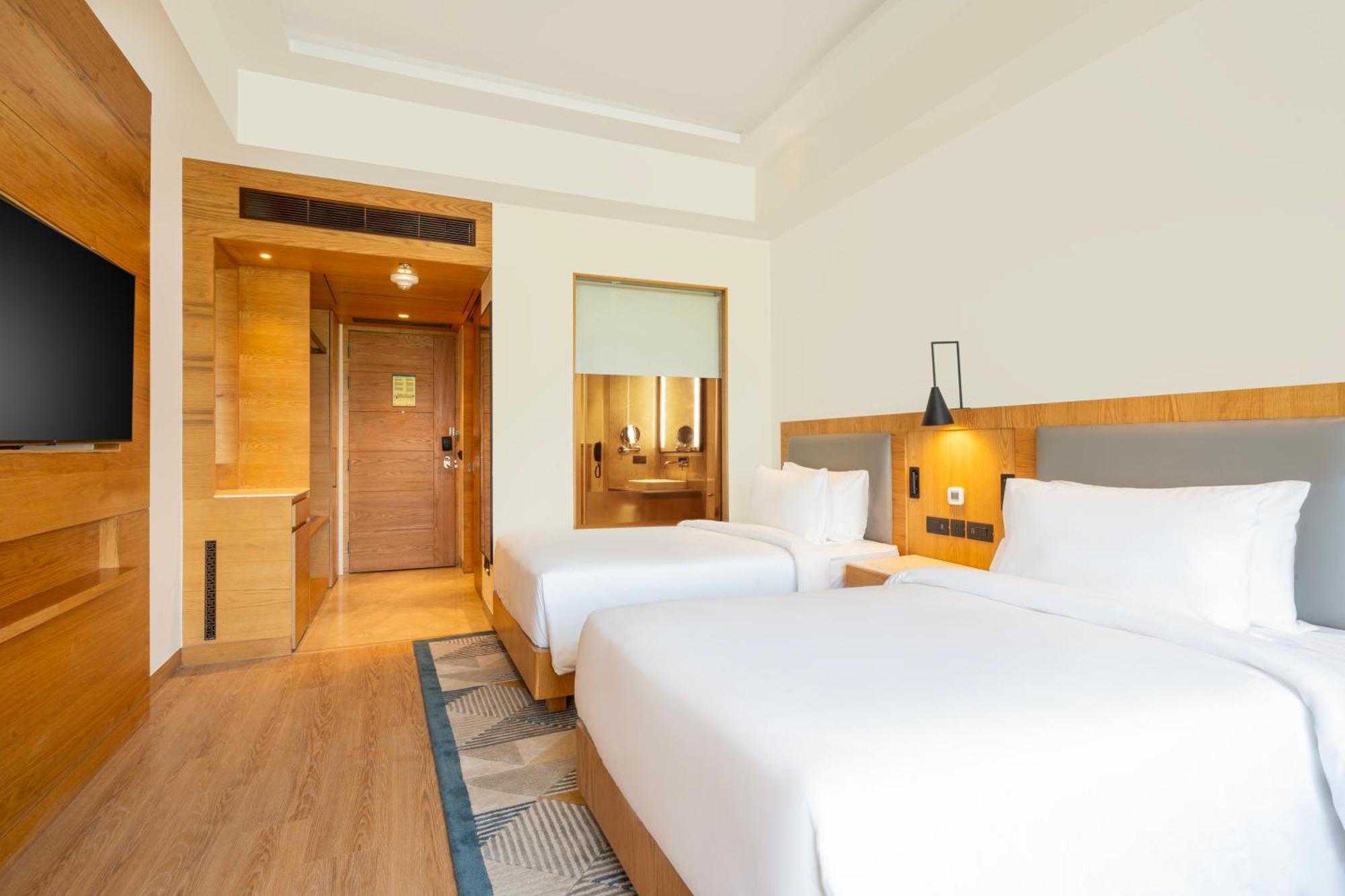 Radisson Hotel Vrindāvan Exterior foto